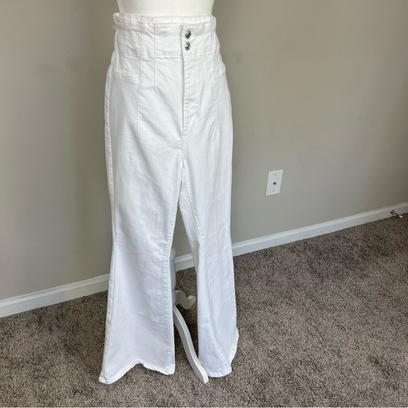 FREE PEOPLE WE THE FREE JAYDE FLARE JEANS WHITE SIZE 32 - Picture 7 of 13